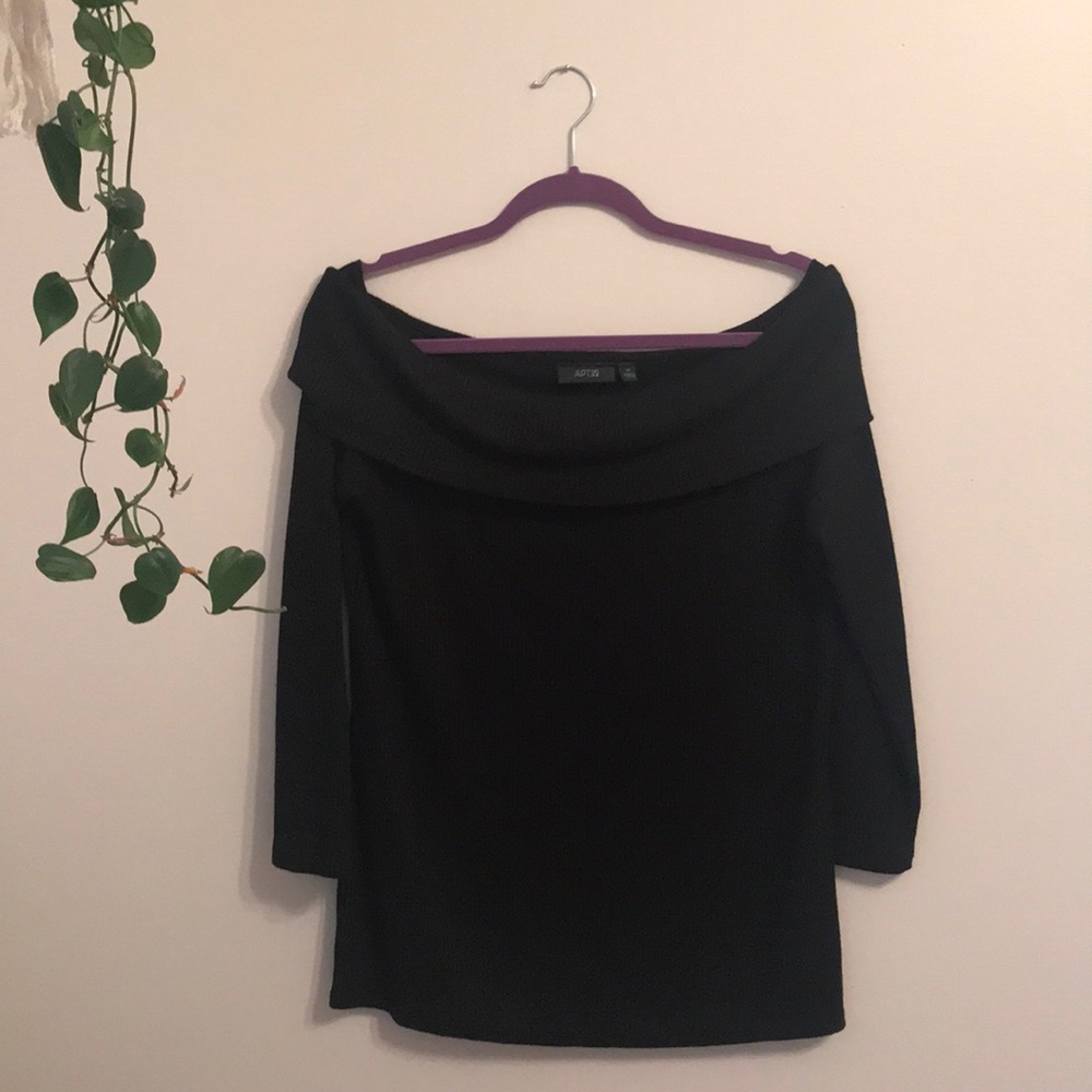 Off the shoulder black ribbed top